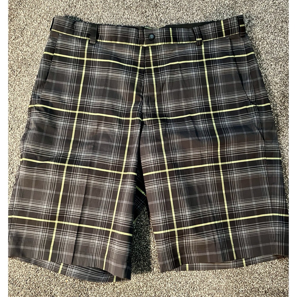 Nike Golf Men's Gray Plaid Flat‎ Front Golf Shorts Dri-Fit Size 34